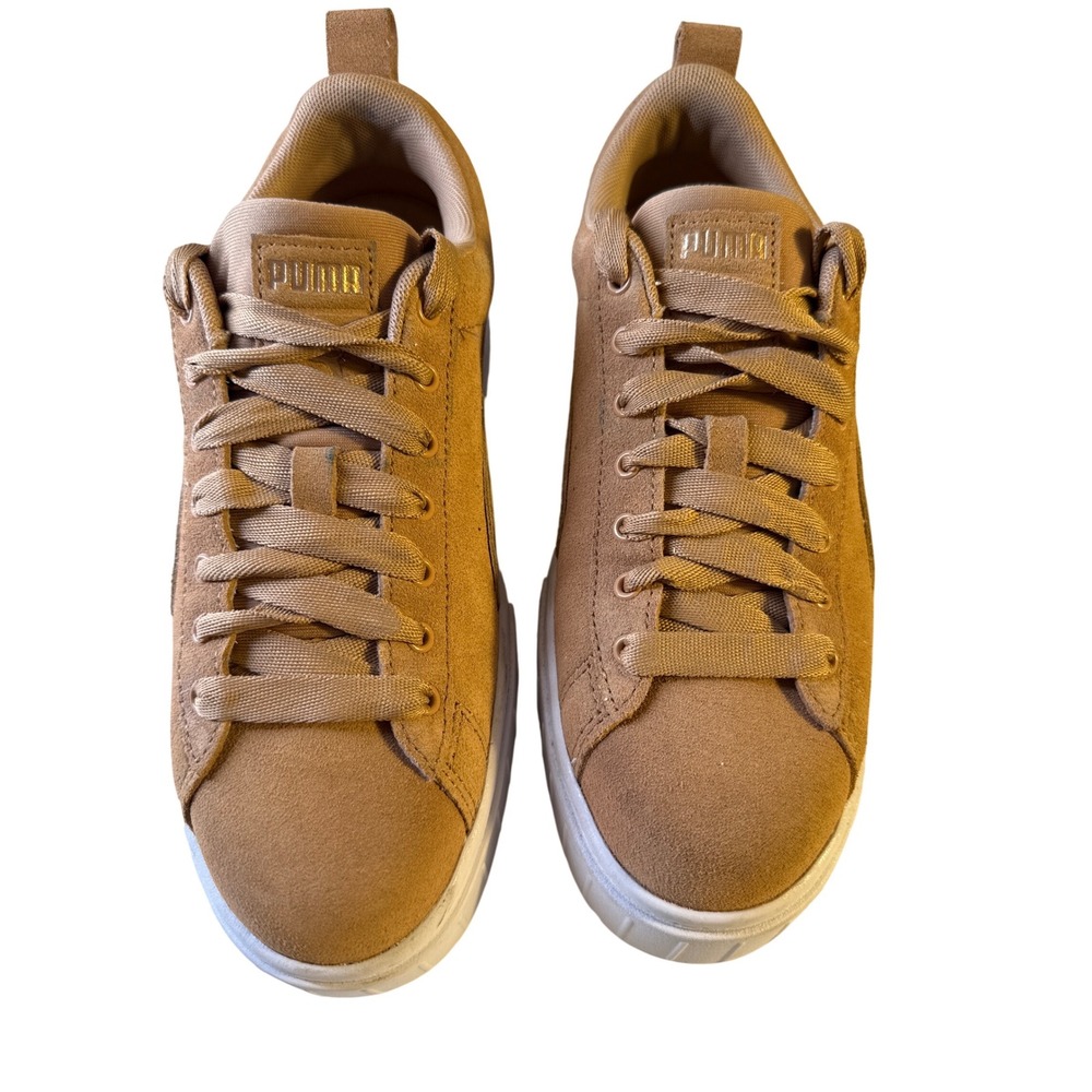 Puma Mayze Tan Suede Leather Platform Sneakers Low Top Tan Gold Logo SZ 8.5
